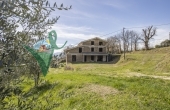 Villa indipendente con 6000 mq di terreno in parte coltivato con alberi di olivo (CANTALICE159-140324)