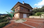 Villa singola con giardino privato (CASTELNUOVO 390-250324) 