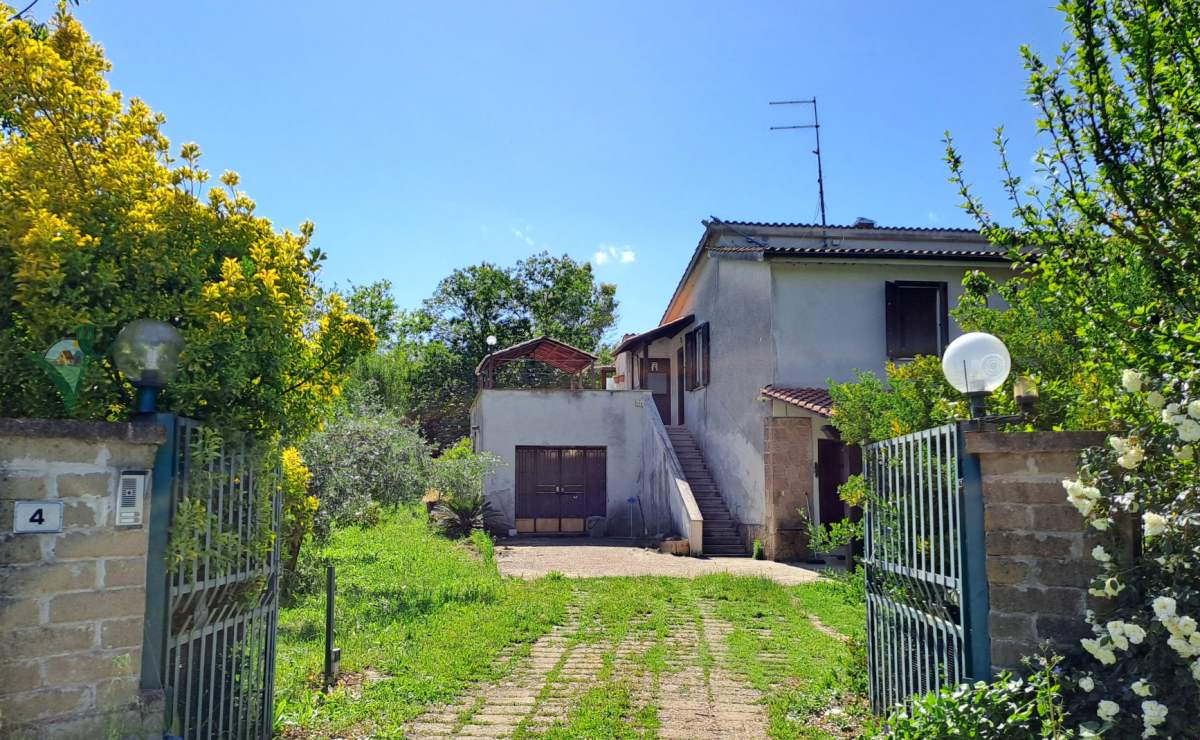 Esterno
